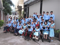 Gia đình tình thương Tê-Phan